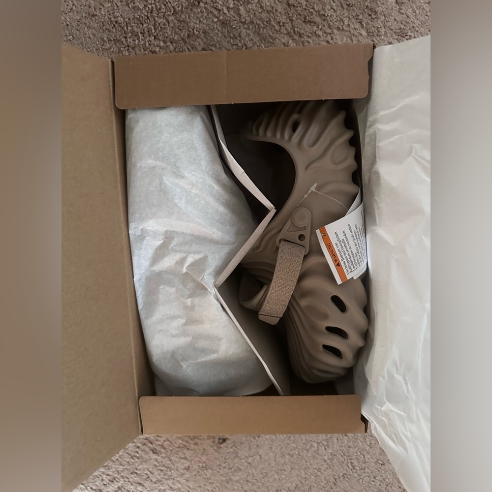 Salehbembury x pollex clog